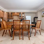 Awesome Home In Vir
