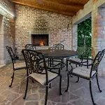 Beautiful Home In Vir