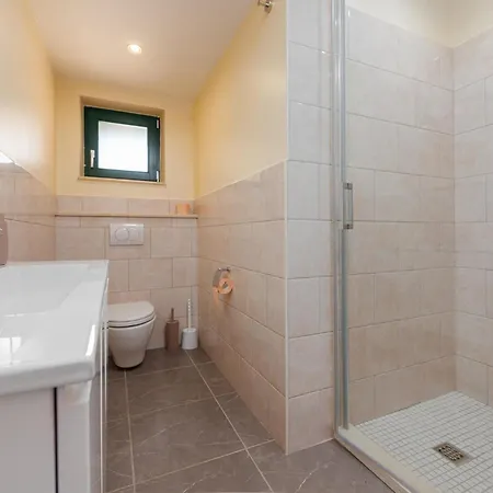 Holiday home Lovely In With Wifi *