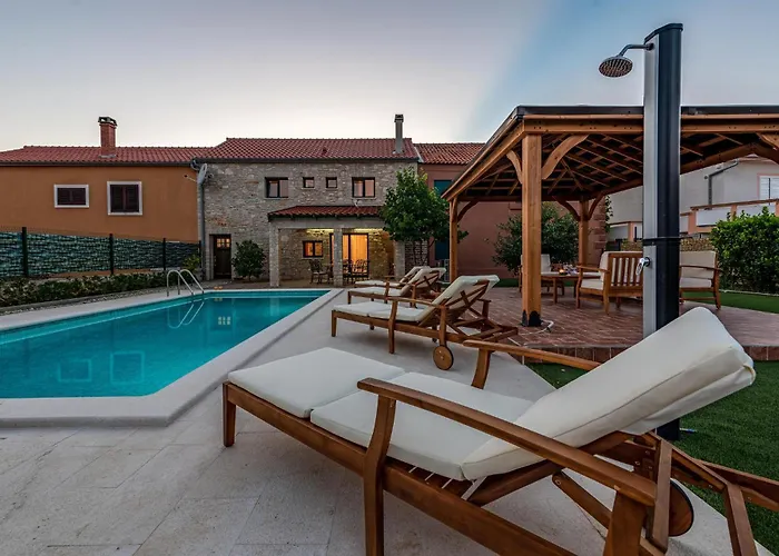 Ferienhaus Lovely In With Wifi Vir